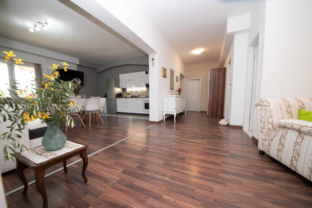 Apartman Mjeda Kastav Buitenkant foto